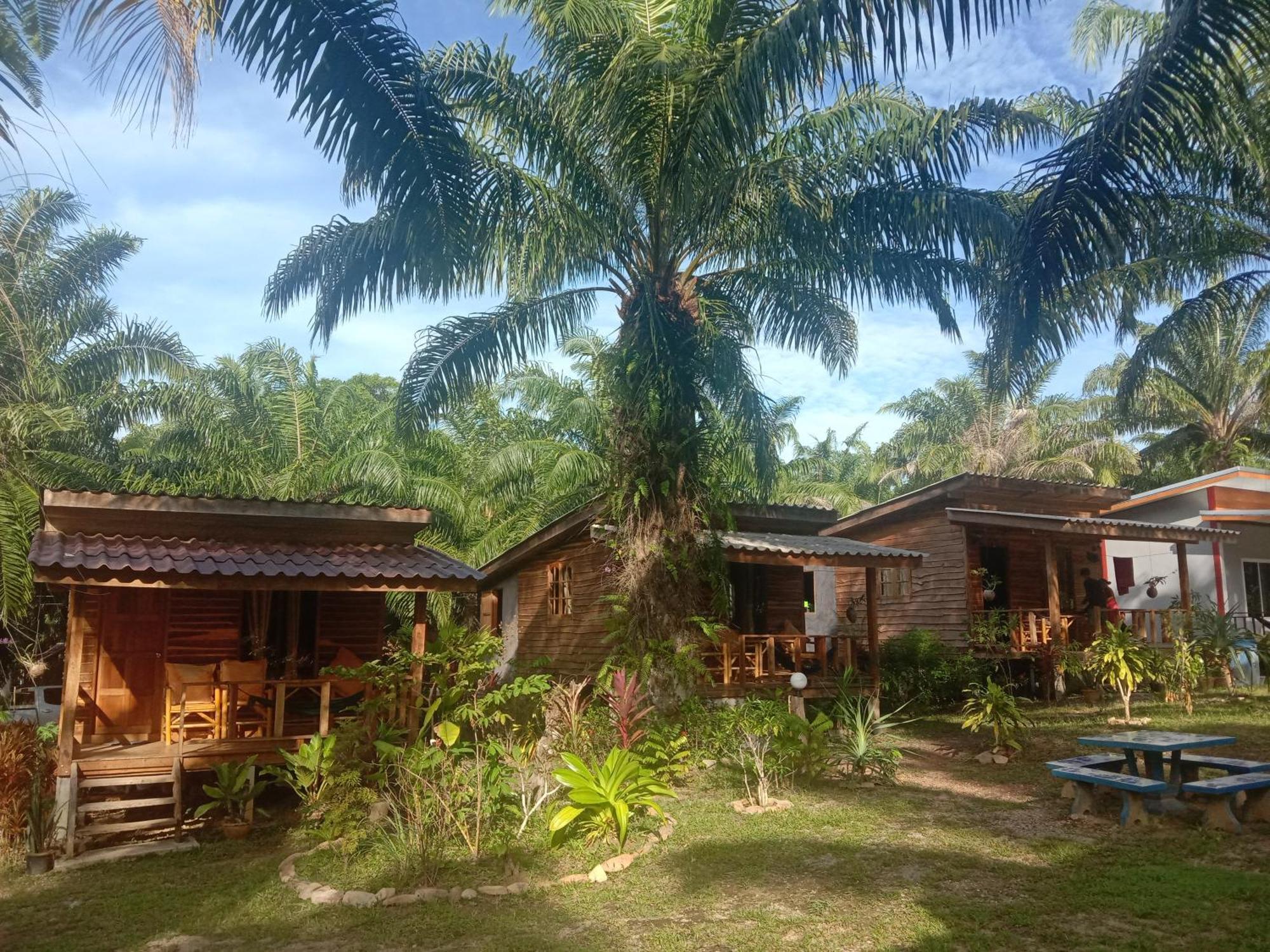 Mada Lanta Mai Keaw Hotel Koh Lanta Room photo