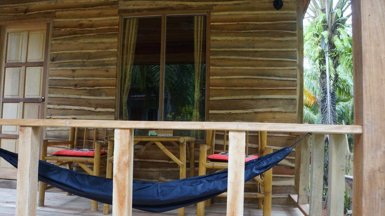 Mada Lanta Mai Keaw Hotel Koh Lanta Exterior photo